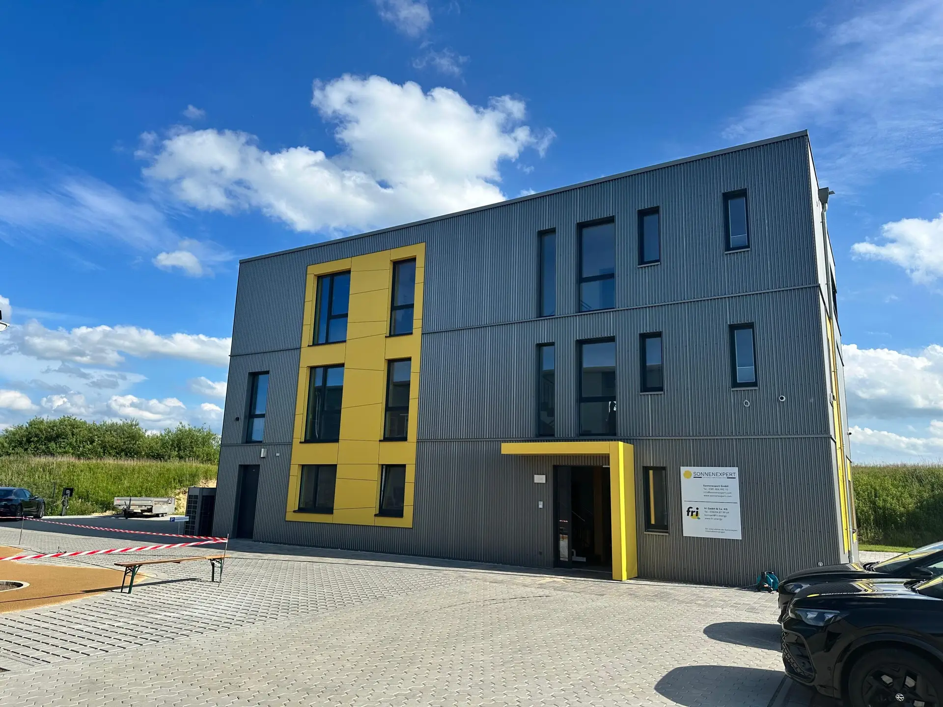 WOCON Firmengebäude Außenansicht
